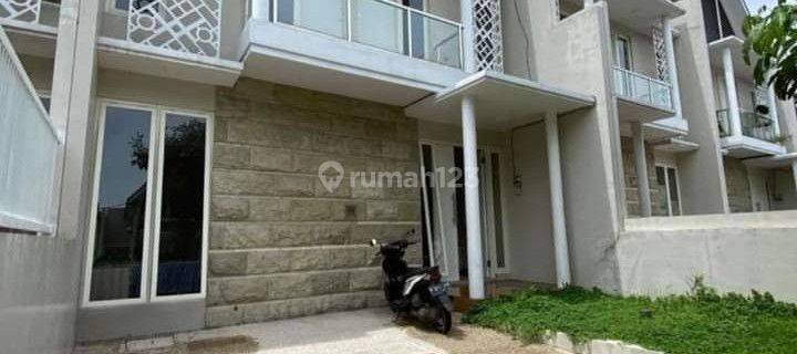 Rumah Mewah Di Jalan Dieng Tidar Full Furnish 1