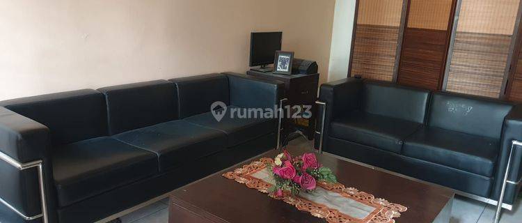 Rumah di Sunter STS, 2 Lantai Butuh Renovasi dikit 1