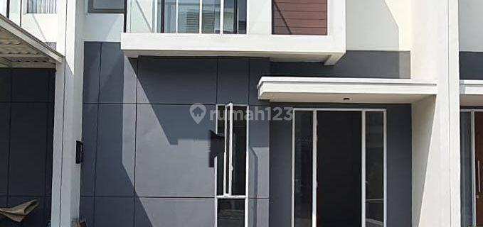 Disewakan Rumah Gress Minimalis Central Park Juanda, Dekat Bandara, Tropodo, Garden Dian Regency 1