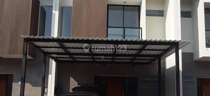 Disewakan Rumah Gress Minimalis Central Park Juanda, Dekat Bandara, Tropodo, Garden Dian Regency 1