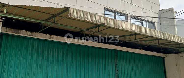 For Rent: Strategic Shop House by the Roadside at Arif Rahman Hakim, Depok 1