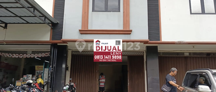 For Sale Fast 3 1/2 Story Shop House with Rooftop on Tole Iskandar, Simpangan, Depok 1