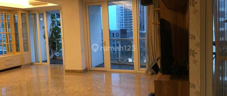 Apartment The Royale Springhill Residences 3 BR Furnished Bagus 1