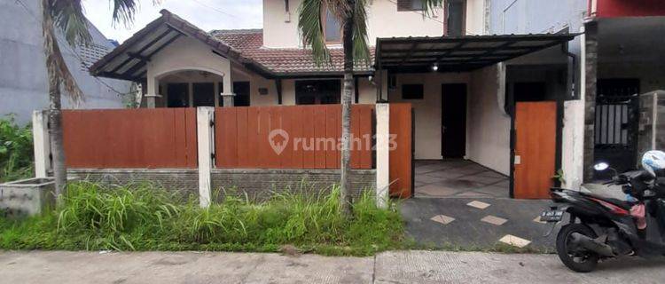 Dijual Rumah Seken Bagus 2 Lantai Siap Huni Dalam Komplek  1