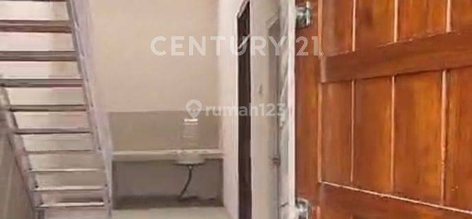 Rumah 2 Lantai Di Taman Grand Sepatan Tangerang Banten 1