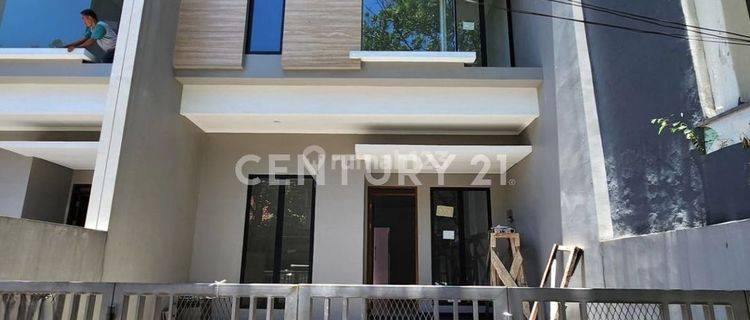 Rumah Baru Modern Minimalis di Padjadjaran Bandung 1