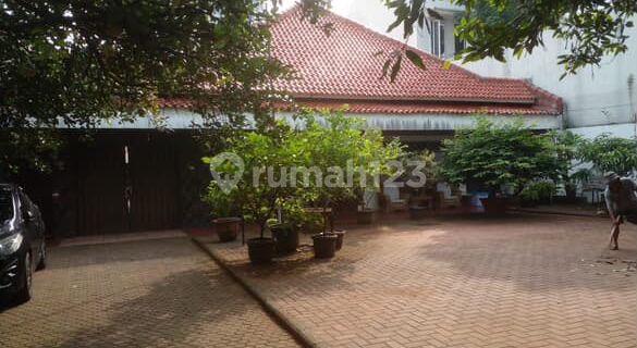 For Sale House in Kebayoran Lama, South Jakarta 1