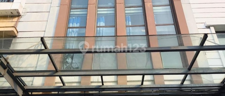 Strategic roadside shop house (ruko), next to Tangcity Mall. 1