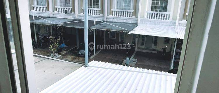 Disewakan Rumah 2 Lt Siap Huni di West Europe Green Lake  1