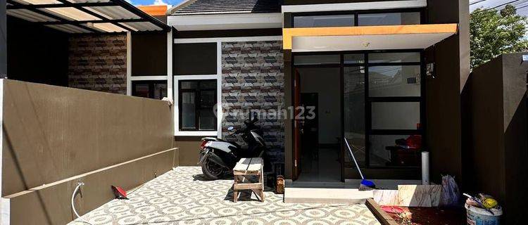 Rumah Cluster Modern Minimalis Siap Huni di Bambu Apus Jakarta 1