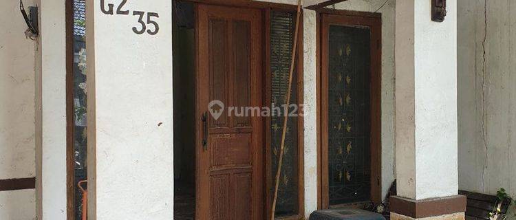 Dijual Rumah 2 Lantai Perlu Sedikit Renov di Perumahan Taman Kota Bekasi Timur 1