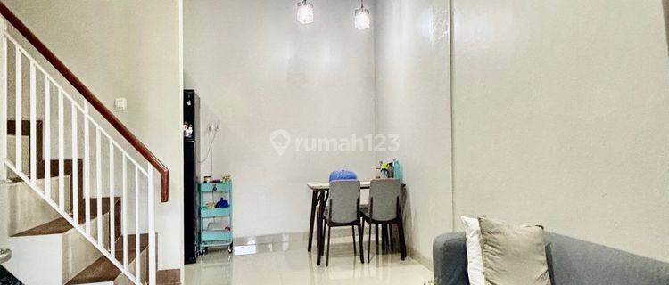 Rumah 2 Lantai Sudah Renovasi di Jl.Regency Melati Mas Serpong Tangsel  1