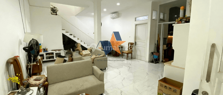 Dijual Rumah 2,5 Lantai Siapp Huni Graha Raya Bintaro 1