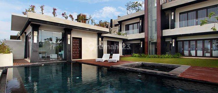 Dijual Villa Mewah View Laut & Pegunungan di Badung Bali 1