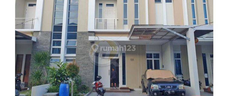 DIJUAL RUMAH ELITE LOKASI TENGAH KOTA  di Jalan: Karya 1