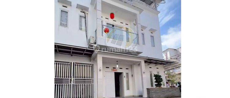 DIJUAL RUMAH BAGUS TIPE 300 JALAN PARIS2  1