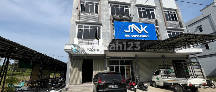 For Rent Shop House Hook Jl. Ampera, Strategic Location, Busy Area. 1