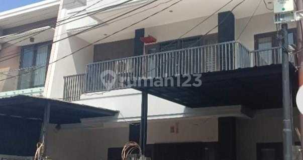 Disewa Rumah Kelapa Gading uk162m² at Jakarta Utara
 1