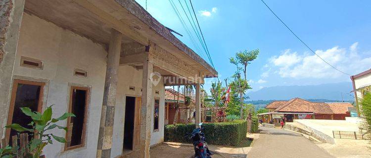 Rumah Murah Siap Huni View Gunung Pinggir Jalan 1