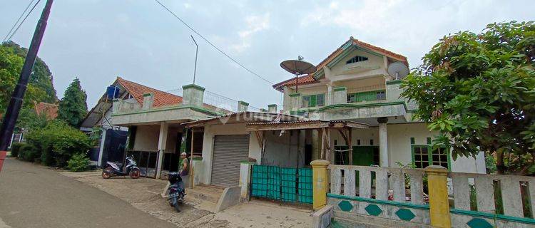 RUMAH 2 LANTAI DEPAN JALAN RAYA 1