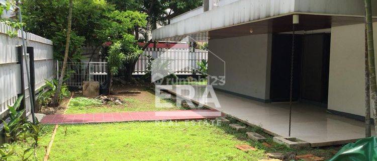 Rumah Pulo Asem bagus standart siap huni 2 lantai 1