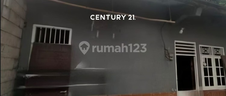 Rumah Terawat di Pamulang Dr 17707 1