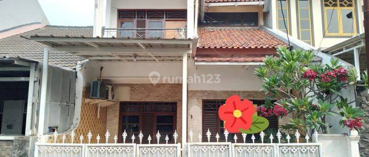 Rumah 2 Lantai Dgn 3 Kamar Tidur di Komplek Pondok Bambu, Duren Sawit 1