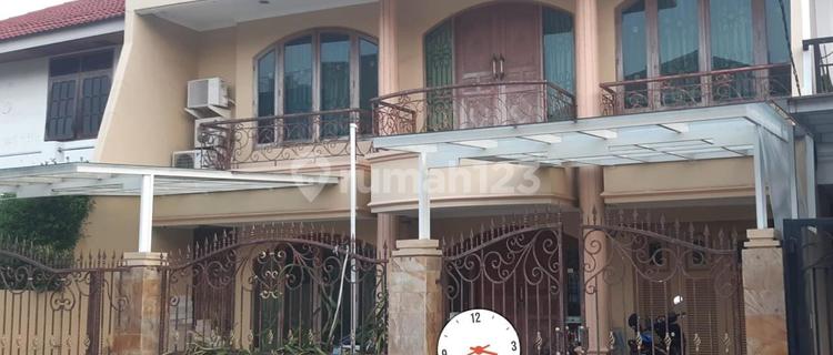 Nice House Strategic Location and Ready to Occupy in Janur Elok Kelapa Gading North Jakarta 1