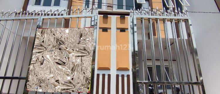 Dijual  Rumah 3 Lantai Di Kemayoran, Jakarta Pusat 1