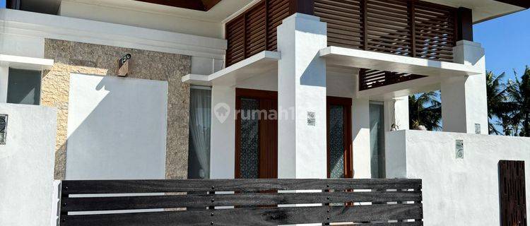 Rumah Minimalis  Jl Raya Pering Gianyar cocok utk Keluarga 1