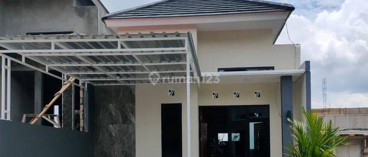 Rumah Mewah Murah Satu Lantai di Cluster Pudakpayung  1