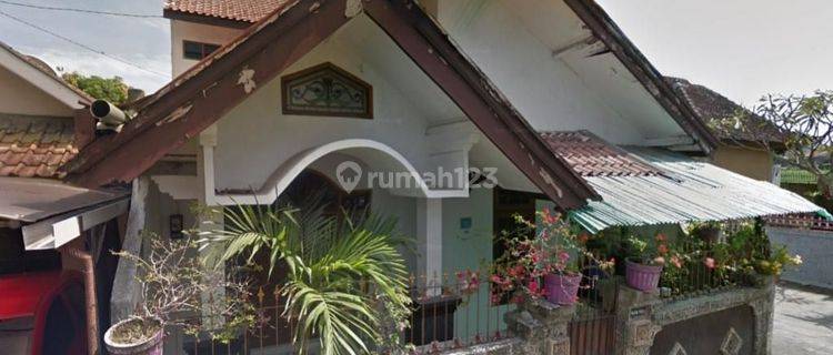 RUMAH 2 LANTAI DI TANGKUBAN PERAHU DENPASAR BARAT 1