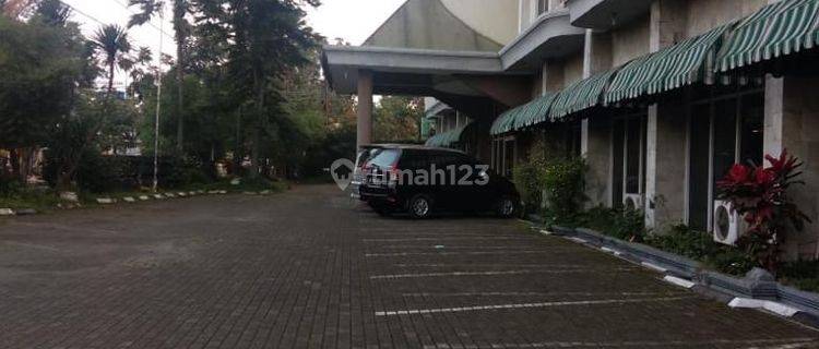 Hotel endah parahyangan bintang 3 di Jl raya cibeureum bandung 1