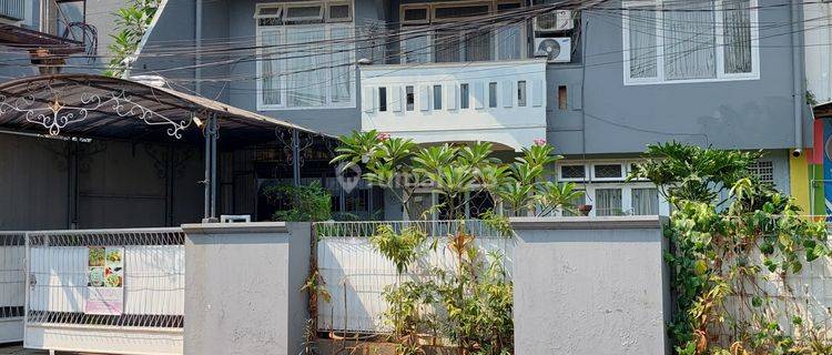 Dijual Rumah 3 Lantai Kawasan Islami di Jatimakmur Pondok Gede Bekasi  1