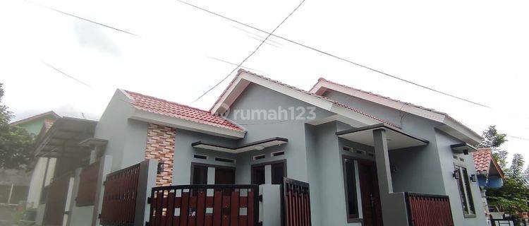 Dijual Rumah Mnimalis Hook Bogor Keamanan 24 Jam Bebas Banjir  1