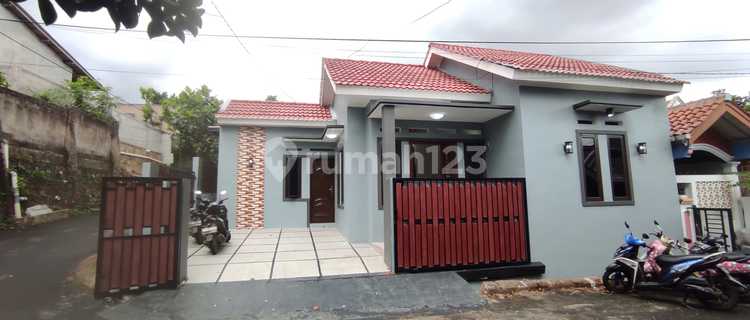 Sell Cheap Ready-to-Occupy House in Nirwana Estate Cibinong Bogor City 1