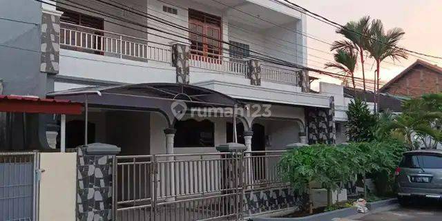 Disewakan Rumah Cantik & Luas Di Pondok Kopi Jakarta Timur 1