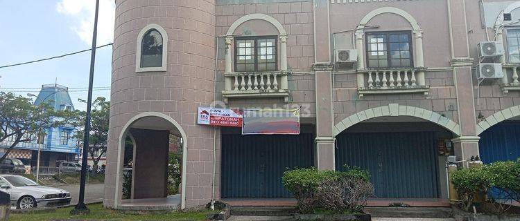 Ruko Gandeng 2 Lantai Dijual di Jl. Belakang Mall Bb, Balikpapan 1