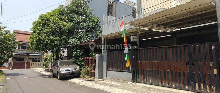 Rumah 2,5 Lantai Di Benhill Jakarta Pusat  1