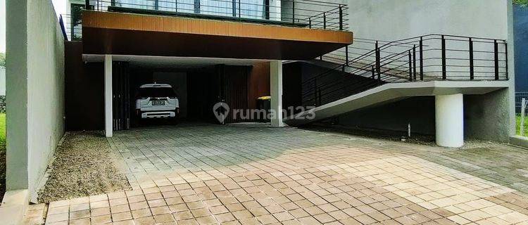 Rumah 3 Lantai Premium Di Ampera jakarta Selatan  1