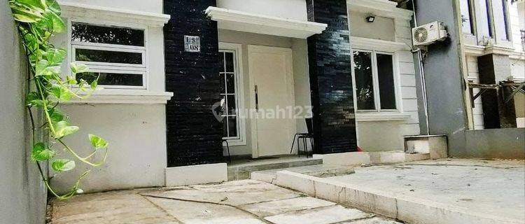 Rumah 2 Lantai Semi Furnish Legenda Wisata  1