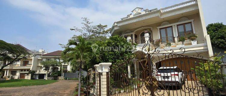 Rumah 2 Lantai Bagus Furnished SHM di Pantai Mutiara , Jakarta Utara 1