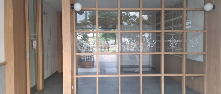 Shop House in Ciledug 75.0 m² Semi Furnished Freehold 1