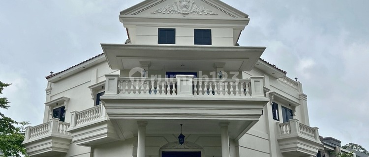 Good House with SHM in Bsd 1