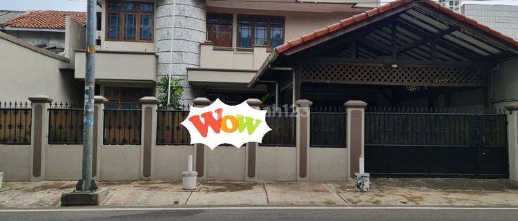 Rumah 2 Lantai Shm Bagus, Siap Huni, Strategis 1