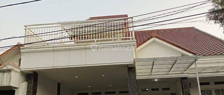 Disewakan Rumah Cantik GRAHA RAYA Rumah Semi Furnished Sudah Renovasi Di Anggrek Loka, Graha Raya 1