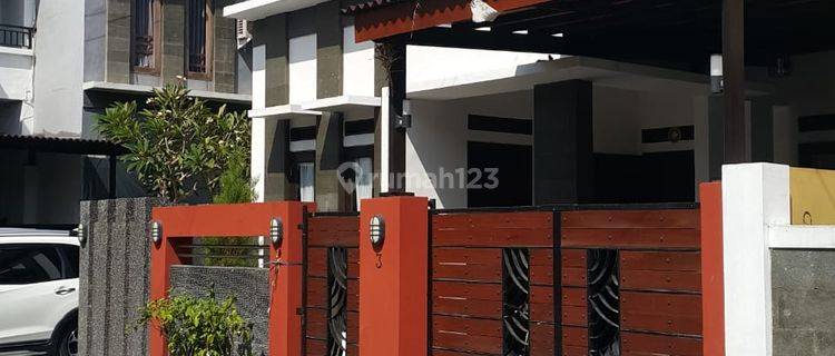 Dijual Rumah 2 Lantai Modern Tropis Unfurnished SHM di Padangsambian , Denpasar Barat 1