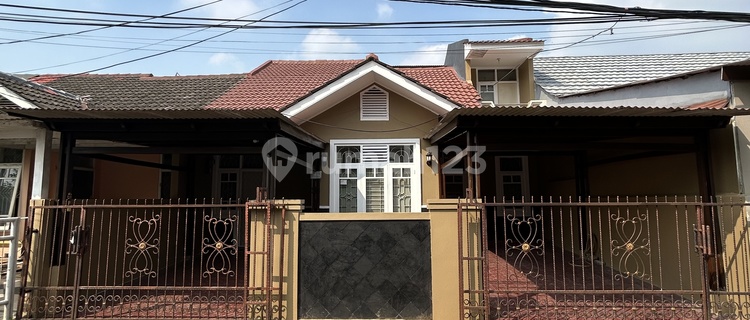 Sewa Rumah 2 Lantai Rapi Siap Huni Nusaloka Bsd 1