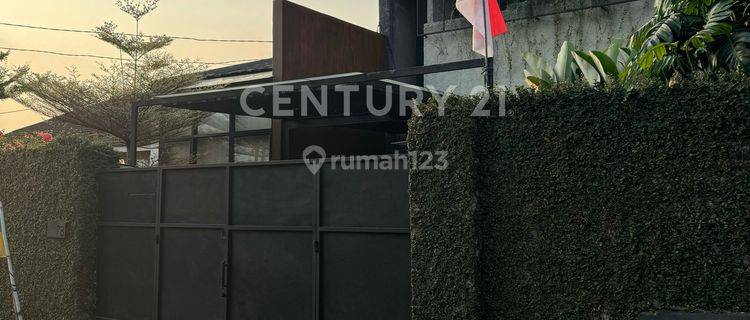 Rumah Industrial Halaman Luas Ada Swim Pool Di Cirendeu Ny14417 1