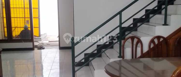 Sewa Rumah 2 Lantai Furnish di Cluster Setraduta Bandung 1